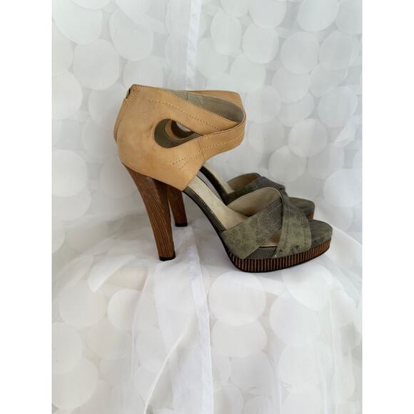Elizabeth & James 10 Strappy Wood HIGH heels leather Gray Reptile ankle strap - Picture 1 of 10